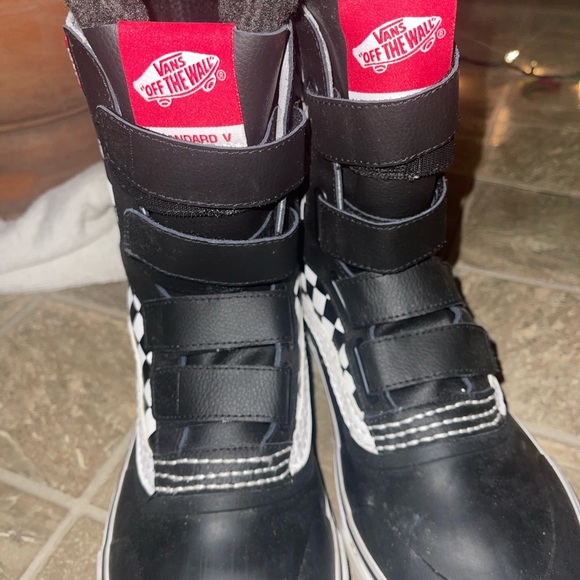 Vans Black and White Checkered Boots - Picture 5 of 8